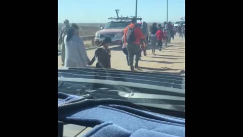 Illegal Immigrants Detained In Arizona Before Being Released In U.S. Under "Catch & Release" Policy