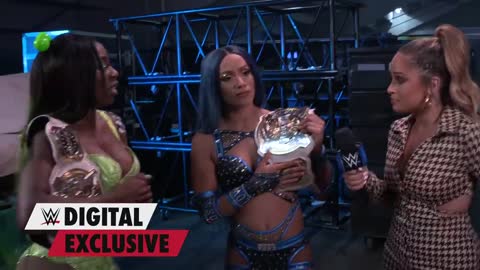 Sasha Banks & Naomi are looking for a fight: SmackDown Exclusive, May 13, 2022
