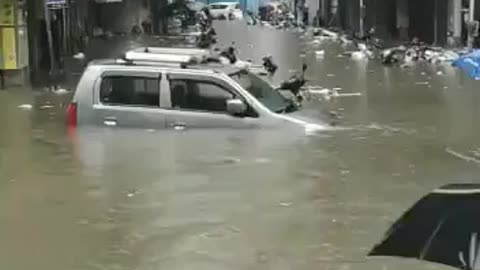 Mumbai capital city rain