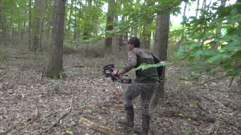 ARCHERY DEER HUNT (DOUBLE LUNG SHOT!)