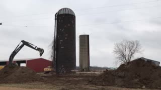 Silo demolished