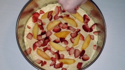 Peach Greek Yogurt Cake with Strawberries