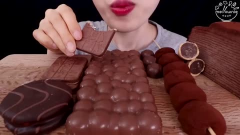 ASMR MUKBANG｜CHOCOLATE MARSHMALLOW KINDER RICE CAKE ICE CREAM SNACK