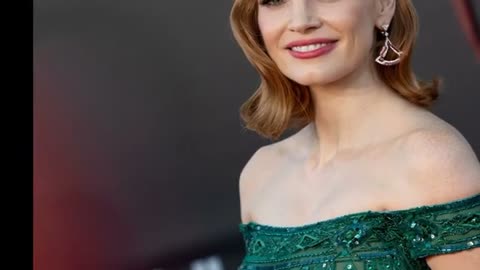 Eyes of Tammy Faye: Jessica Chastain Joined by Drag Queens at Premiere.