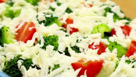 I have never eaten broccoli so delicious! Easy broccoli recipe with mozzarella.