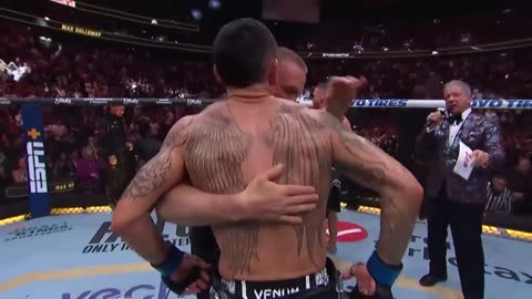 Max Holloway KOs Justin Gaethje to Win the BMF Belt