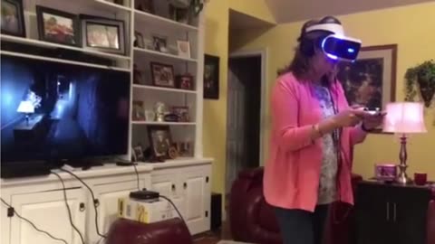 Trying VR headsets for the first time. Hilarious, MUST SEE!!