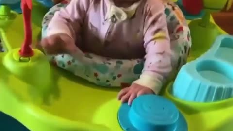 How to Stop A Baby from Crying 😅😅 | Watch Short reel of Baby | Must Watch Unique idea 😅😅