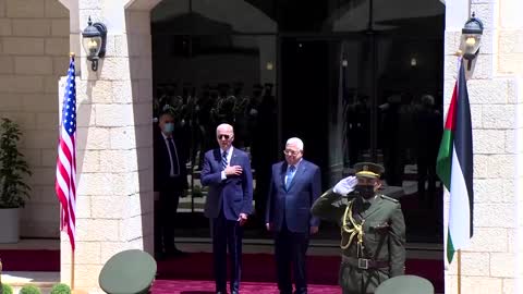 Biden welcomed by President Abbas in Bethlehem