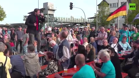 Germany: German city of Sonneberg sees rally for 'Peace with Russia'!
