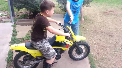 Little kid moto bike fail