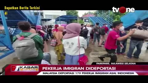 Ratusan Pekerja Migran Asal Indonesia Dideportasi dari Malaysia | Kabar Siang tvOne