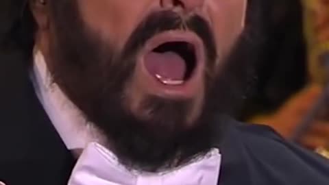 Pavarotti performing Nessun Dorma one last time…