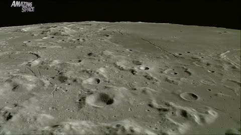 The Moon - Orbit The Lunar Surface