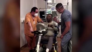 Pele exercises after going through intensive care