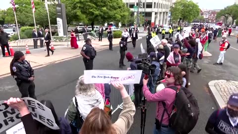 Gaza protesters heckle White House media dinner guests