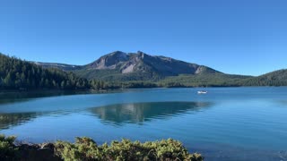 Central Oregon – Paulina Lake “Grand Loop” – Lakeshore Trailhead