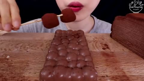 ASMR MUKBANG｜CHOCOLATE MARSHMALLOW KINDER RICE CAKE ICE CREAM SNACK