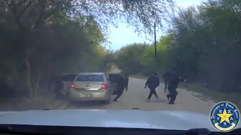 Seven Illegal Immigrants Leap Out Of Car Driven By Teenage Boy Who Led Cops On Hot-Pursuit