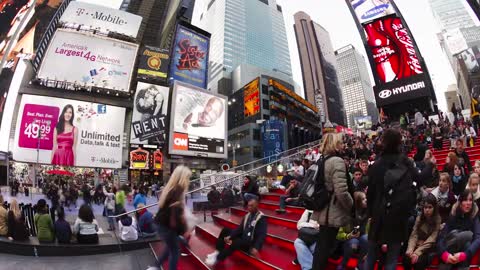 Busy streets of New York City - time lapse