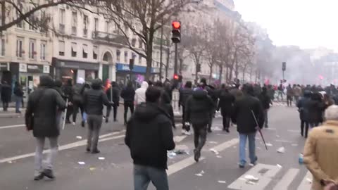 Paris / France - Kurdish groups rally following deadly shooting near cultural centre - 24.12.2022