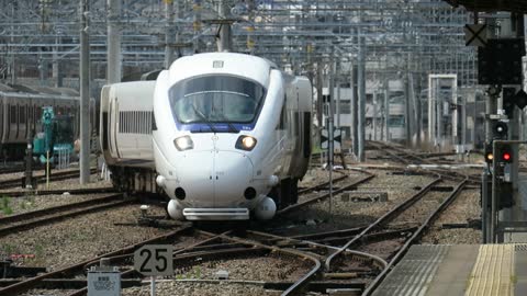 Limited Express arriving to Hakata