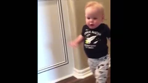 Funny Baby Video!!