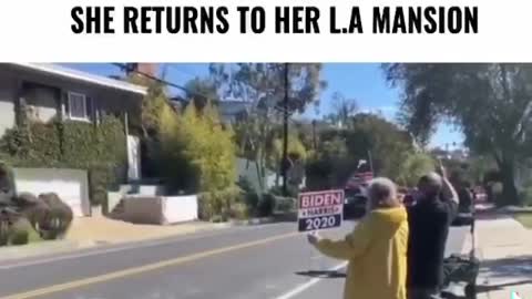 kamala's massive crowd as she returns to her L.A. MANSION