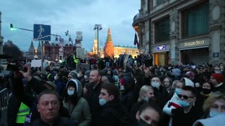 Miles de rusos desafían a Putin en protesta a favor del convaleciente Navalni