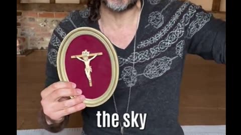 Russell Brand Awakens - Discovers The Truth of Jesus Christ & Christianity