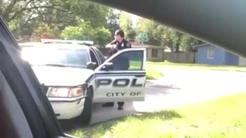 Soldier -driving a stolen car- cries racism after officer points firearm at her