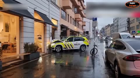 BISLETT: Oslopolitiet Politiet skyter gjerningsmannen etter han angrep politi