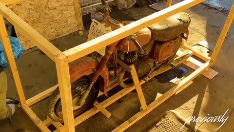 Restoration of a Rusty Old Motorcycle with a Two-Stroke Engine from the 1960s
