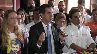 Guaidó considera "una burla" que Nicolás Maduro lleve ayuda a Colombia