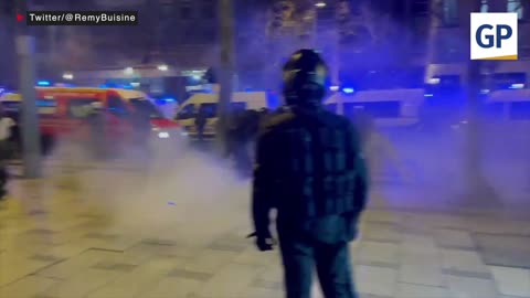 Macron Police Hurl Tear Gas and Chase Hundreds of Freedom Protesters Down the Street
