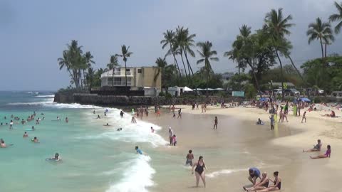 Kailua-Kona, HI — La'aloa Bay Beach Park (Magic Sands Beach)