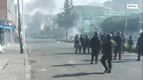 Det oppstår sammenstøt i La Paz mellom politifolk og kokaprodusenter