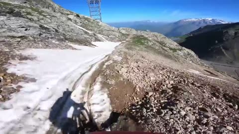 THE RACE FROM A 3.5km HIGH MOUNTAIN is the most difficult track in the world - 25km on bicycles