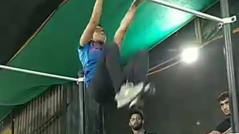 Swing_360_or_swing_3_calisthenics_calisthe_short video.