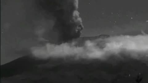 View from Tlamacas, Mexico, capturing the eruption moment of the Popocatépetl volcano