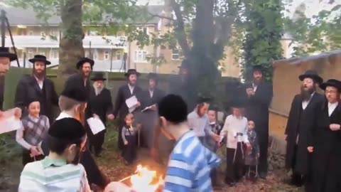 Jøderne brænder Israel flag 🇮🇱