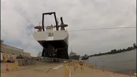 Heavy Ship Launching Fail: Accident, Virals