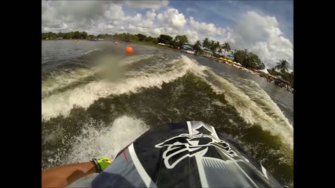 Amazing jet ski stunts at 2015 World Championship