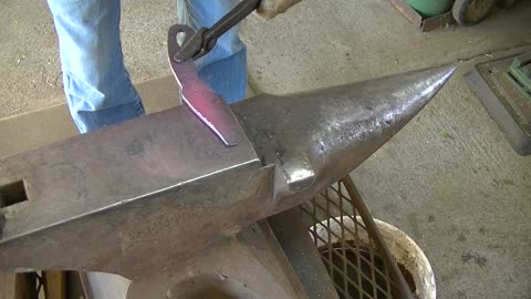 Forging: Boot Knife from a Farrier Rasp by Kirk Adkins MS CJF