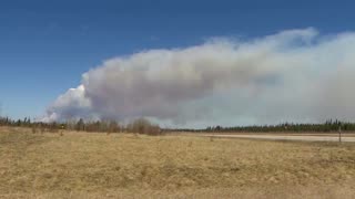Western Canada blazes trigger evacuation orders
