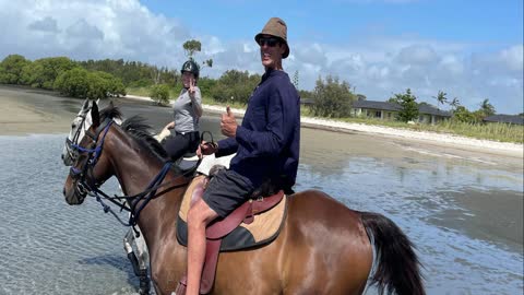 🐴 Horse Riding 🐎 On The BEACH-MERE 🎇 New Year's Eve 🎉