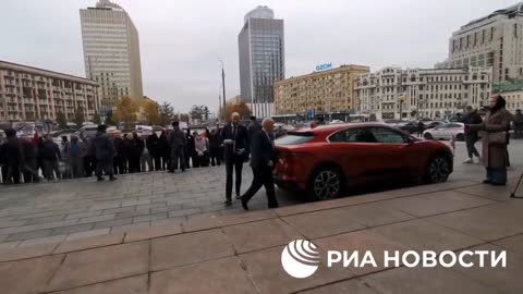 MOSCOW: BRITISH AMBASSADOR`S WALK OF SHAME...