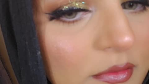 Full face soft gold makeup look by makeupbyain
