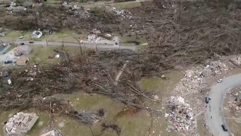 Imágenes aéreas de Kentucky tras el paso de los tornados