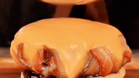 Ultimate Cheese burger Recipe Asmr #cheeseburger #asmrcooking #shorts #foodokitchenz